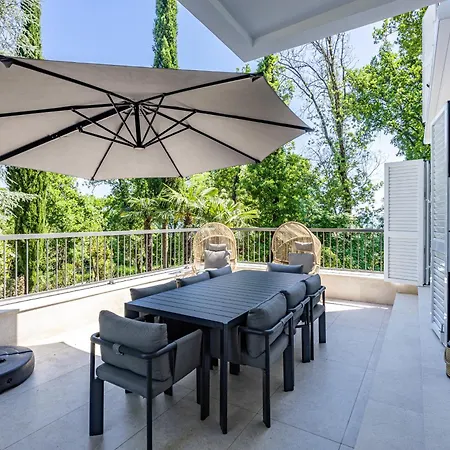 Forest Whisper Near The Sea *