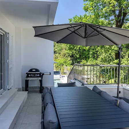 Forest Whisper Villa