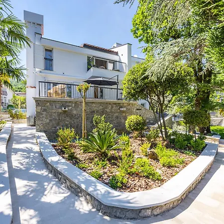 Forest Whisper Villa
