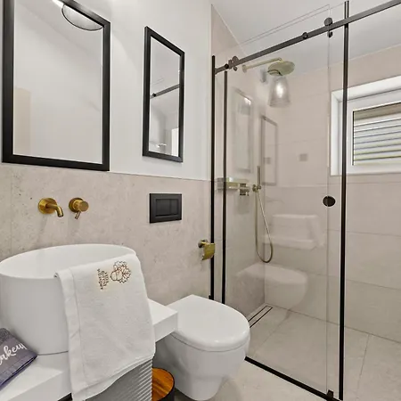 Villa Forest Whisper Near The Sea