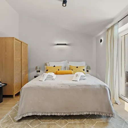 Forest Whisper Near The Sea * Opric