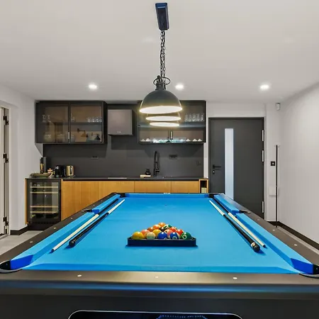 Forest Whisper Near The Sea Villa *