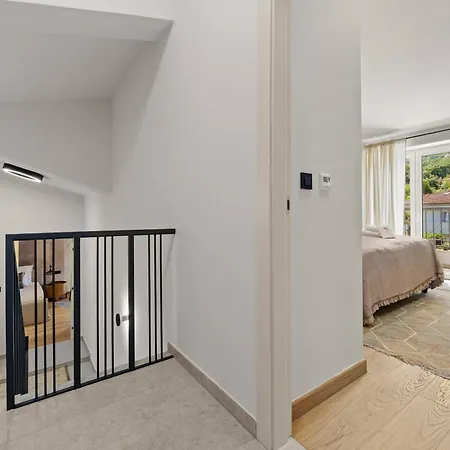 Forest Whisper Near The Sea Villa