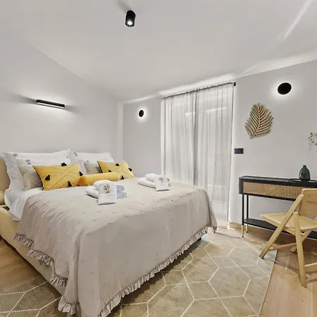 Forest Whisper Near The Sea *