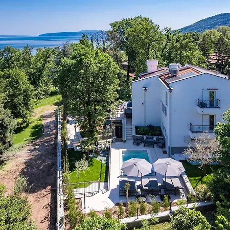 Villa Forest Whisper Near The Sea