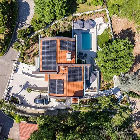 Villa Forest Whisper Near The Sea Opric