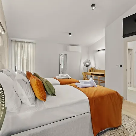 Forest Whisper Near The Sea Villa