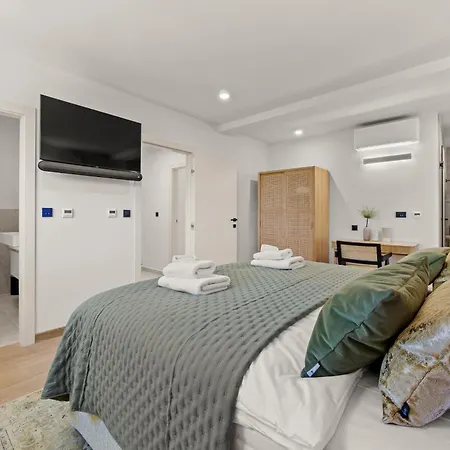 Villa Forest Whisper Near The Sea