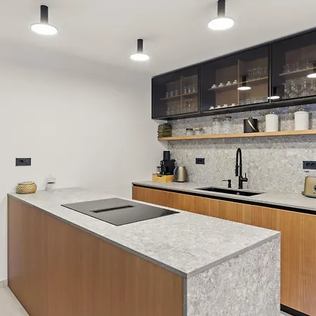 Forest Whisper Near The Sea Villa